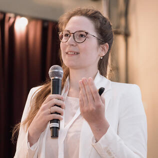 Verantwortung trifft Innovation: Responsible AI Guide für die Otto Group